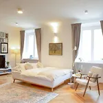 Stylish Apartment In Historical Center