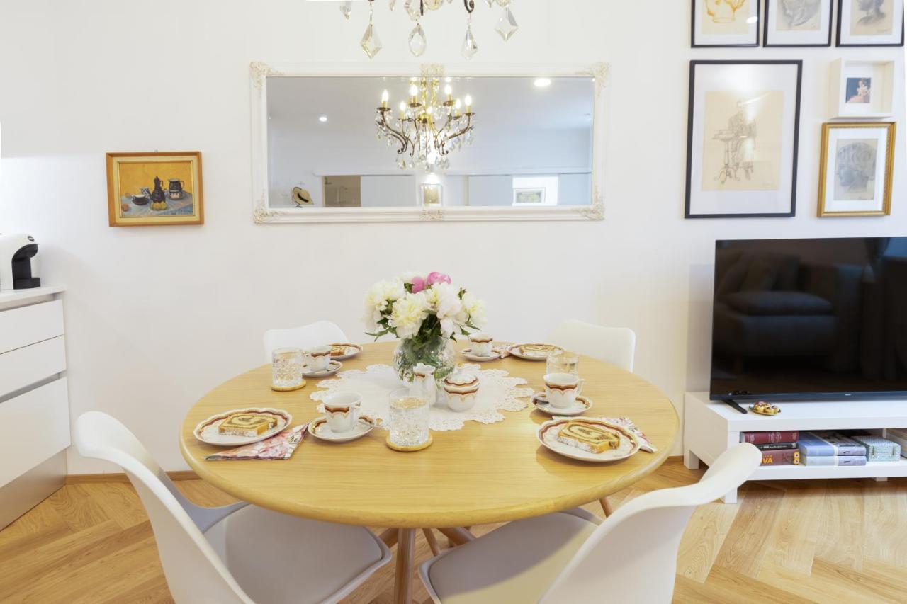 Stylish In Historical Center Apartma *